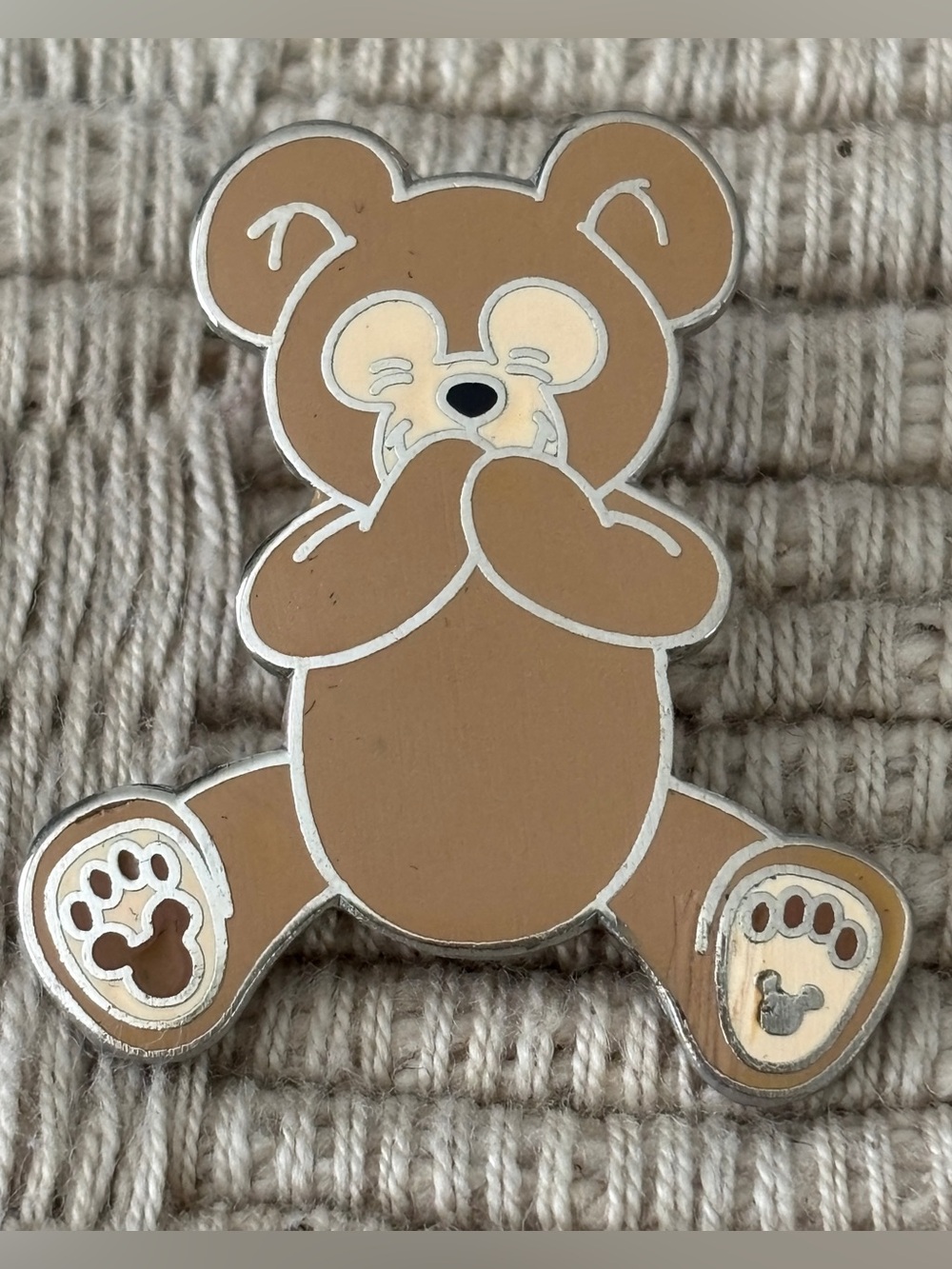 DISNEY 2008 Duffy the Disney Bear Hidden Mickey Completer Pin
